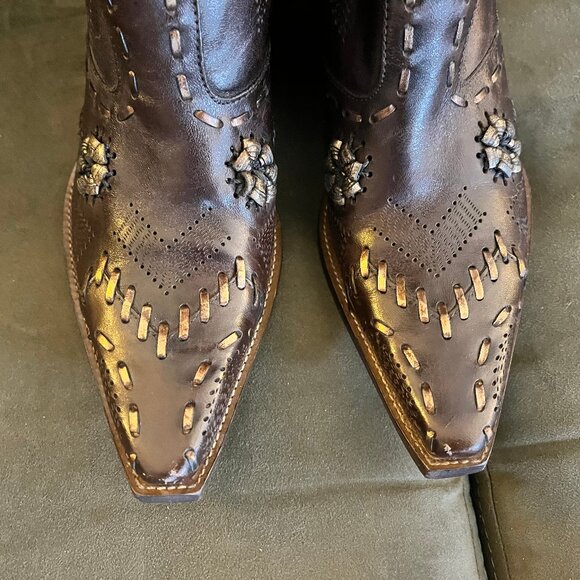 BCBG Leather Cowboy Boots Size 7 - Picture 10 of 16